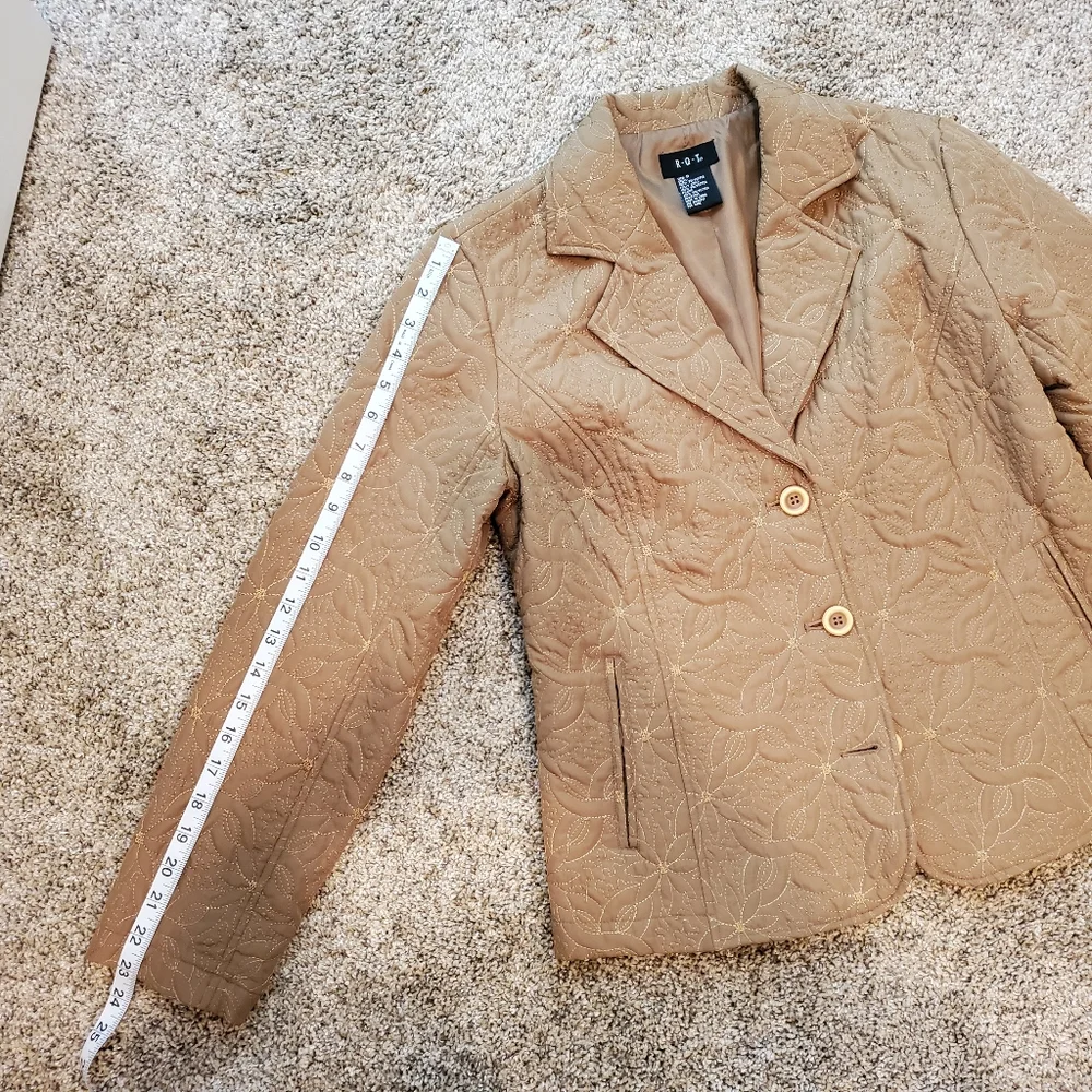 R.Q.T.  Jacket, Size Small - Picture 11 of 13